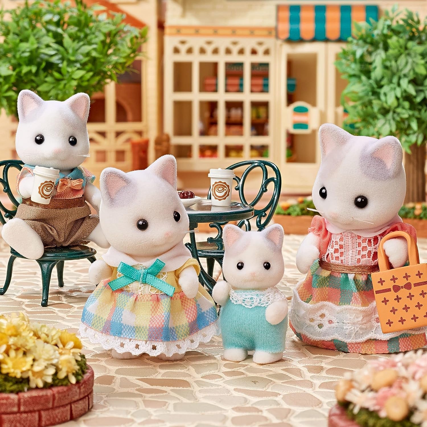 Sylvanian Families - 5738 Rodzina kotów mlecznych - Figurki z domku dla lalek