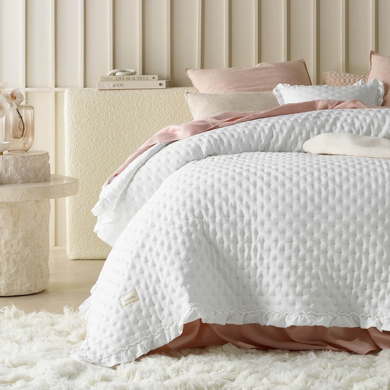 Molly Elegancka narzuta na łóżko w kolorze białym 220 X 240 cm Wszechstronna narzuta na łóżko lub narzutę na sofę Narzuta na łóżko i sofę Styl koca Idealny jako narzuta Łóżka i koce Besuche den ROOM99-Store White 220X240