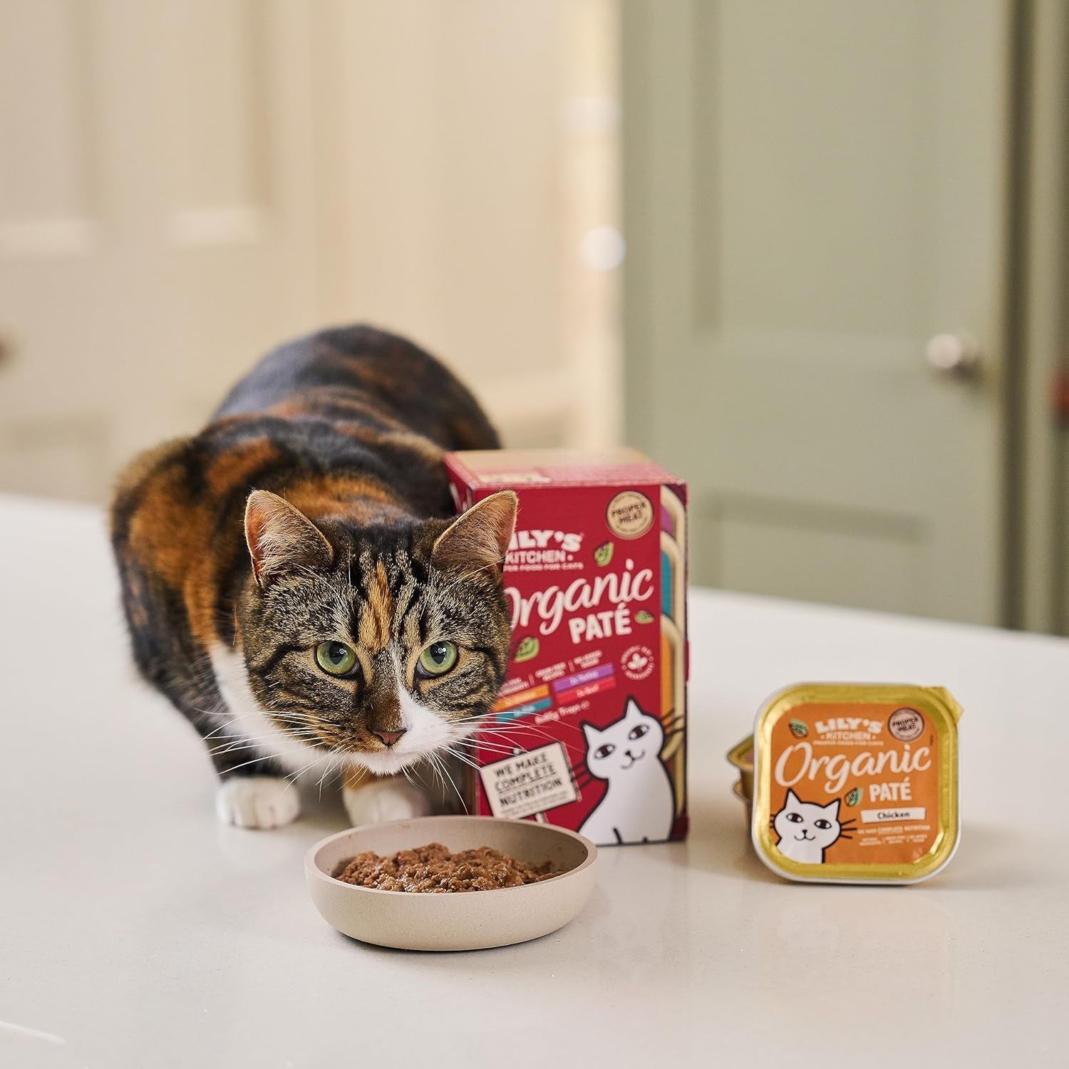 Lily's Kitchen Naturalny składnik Mokra karma dla dorosłych kotów, opakowanie wielotacowe Organiczna, bez zbóż, 4 x (8 x 85 g)