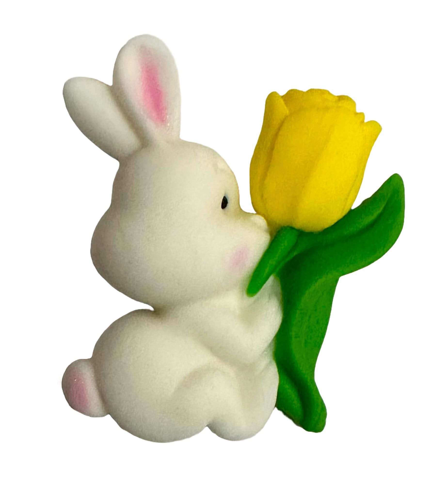 Dekoracja cukrowa jadalna, Królik z żółtym tulipanem. Ozdoby ze sklepu Sugar Paste Nati