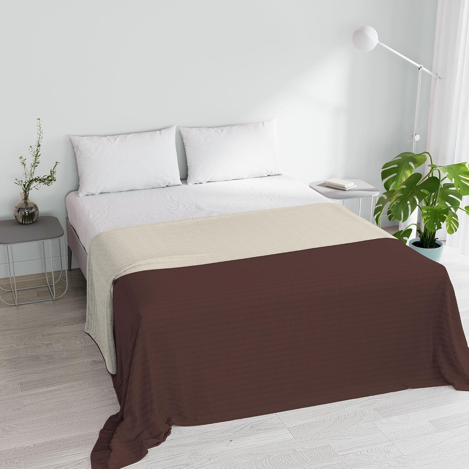 Pomarańczowa/rdzawa kołdra letnia z mikrofibry na podwójne łóżko 250 x 250 cm Kołdry i kołdry Naty Shop brązowy/kremowy małżeński 250X250 cm