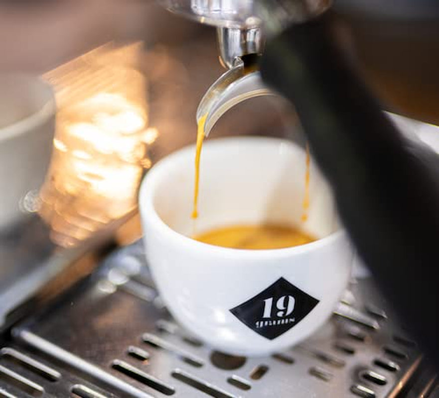 Italo Disco Espresso | 250g gęsi Bohne | sprawiedliwe i zrównoważone | frisch geröstet | 100% Arabika Kaffeebohnen | kawa speciality | 19 gramów Kaffeerösterei