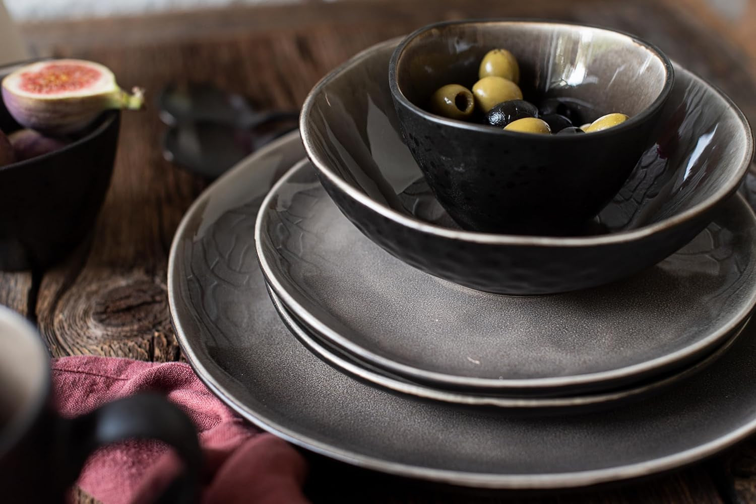 MĘSER 934073 Niara Organic Series Nowoczesny 4-osobowy zestaw obiadowy o ekscytującym wyglądzie vintage, 16-częściowy serwis łączony ze specjalną kombinacją czarno-brązowej glazury, kamionka
