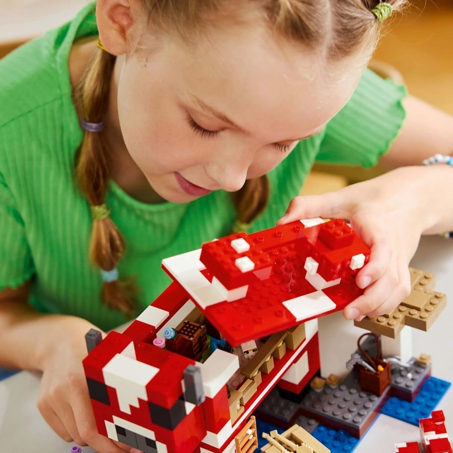 LEGO Minecraft The Mushroom Cow House Gra wideo Zabawka do budowania Model krainy grzybów z minifigurkami Steve i innymi postaciami Zestaw dla chłopców i dziewcząt w wieku 8 lat 21270 Zestawy do budowania Szukaj sklepu LEGO