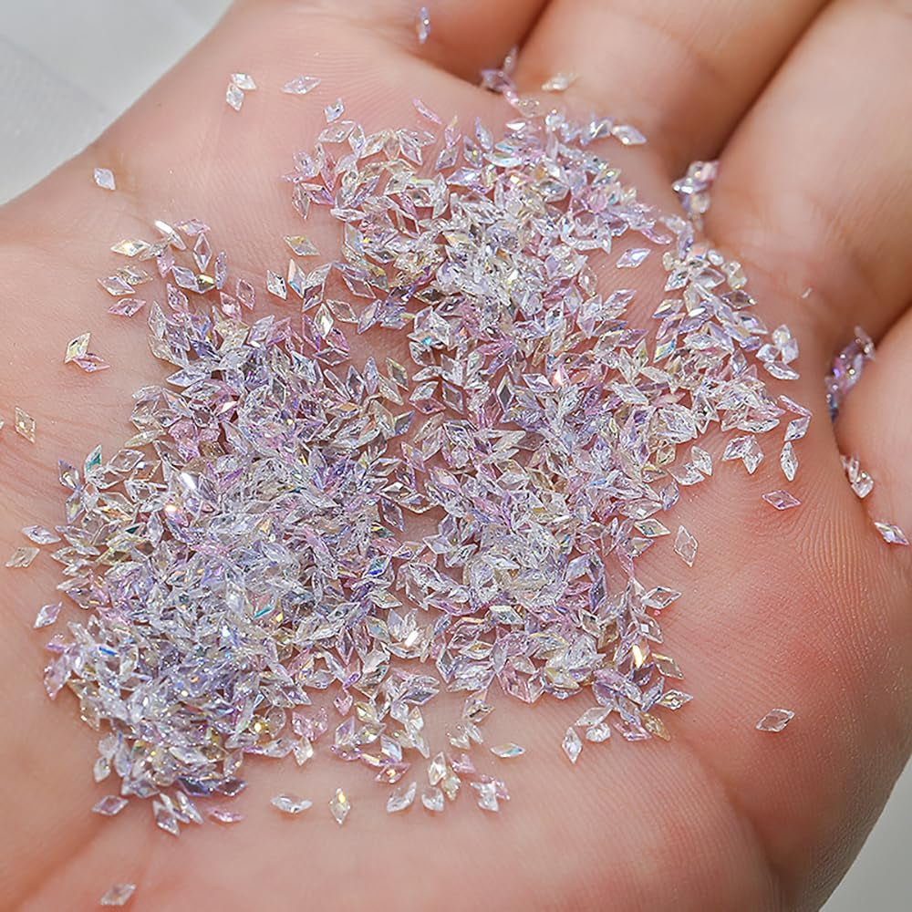 50 sztuk Mała cyrkonia Romb Brokatowe kamienie do paznokci Breloki Mieszane kolory Błyszczące cyrkonie Charms do paznokci Mini romb Kryształki do paznokci Diamentowe paznokcie Dżetów zawieszki do paznokci Akcesoria do paznokci Zdobienie paznokci