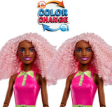 Barbie Pop Reveal Bubble Tea Lalka i akcesoria, Lalka modowa pachnąca Berry Bliss ze zwierzakiem, 8 niespodzianek, zawiera zmieniacz kolorów, kubek do przechowywania, HTJ20