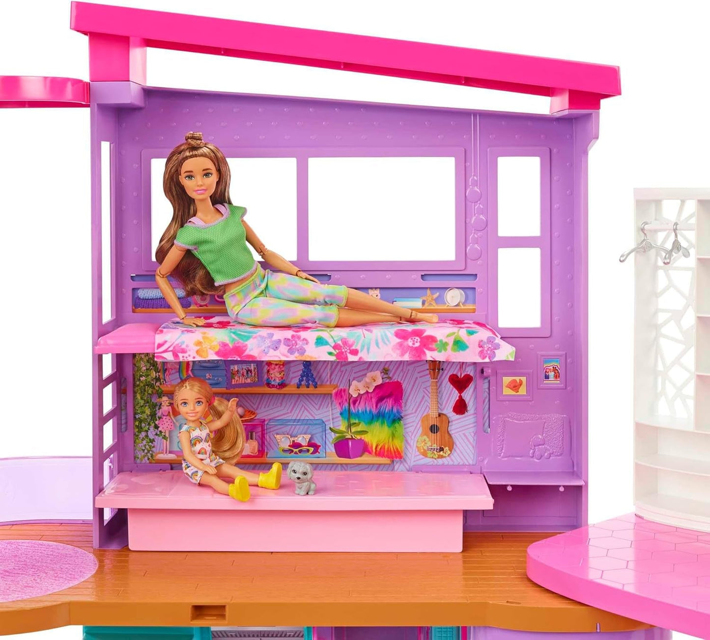Domek wakacyjny Barbie (116 x 77,9 cm), 6-osobowy domek do zabawy, w pełni wyposażony w akcesoria, meble i windę, składany i do przechowywania, lalka, prezent dla dzieci w wieku 3 lat i starszych, HCD50