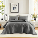 Comfort Spaces Kienna Zestaw kołder Luksusowy letni koc z podwójnym ściegiem Lekka, miękka pościel na cały rok Pasujące poszewki na poduszki Biały koc na łóżka typu king size (264,2 x 228,6 cm) Naty Shop Kołdry i kołdry Ciemnoszara, oversize'owa narzuta na łóżko typu king-size (120"X118")