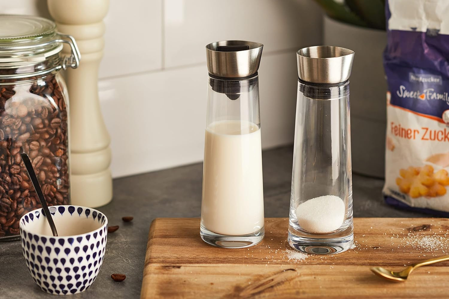 blomus -MACCHIATO- Szklany zestaw do cukru i śmietanki, pojemność 180ml, pokrywka ze stali nierdzewnej, do herbaty i kawy, wysoka jakość wykonania, ekskluzywny wygląd (wys./szer./gł.: 17 x 5,4 x 5,4 cm, przezroczysty, 63510)