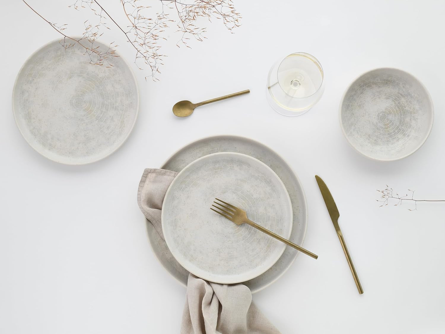 CreaTable, 23714, seria Uno Athena, 12-częściowy zestaw naczyń obiadowych dla 4 osób, zestaw talerzy porcelanowych, można myć w zmywarce i używać w kuchence mikrofalowej, wyprodukowano w Portugalii