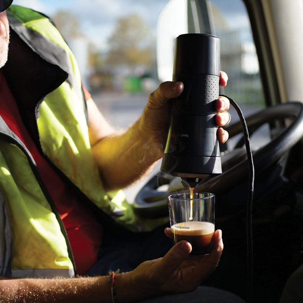 Handpresso - ciężarówka z kawą 21010 | Ekspres do kawy z kapsułkami Senseo do samochodów ciężarowych 24V | Ekspres do kawy 24 V do ciężarówek, podróżny ekspres do kawy na kapsułki | Ekspres do samochodu ciężarowego 24 V do podróży