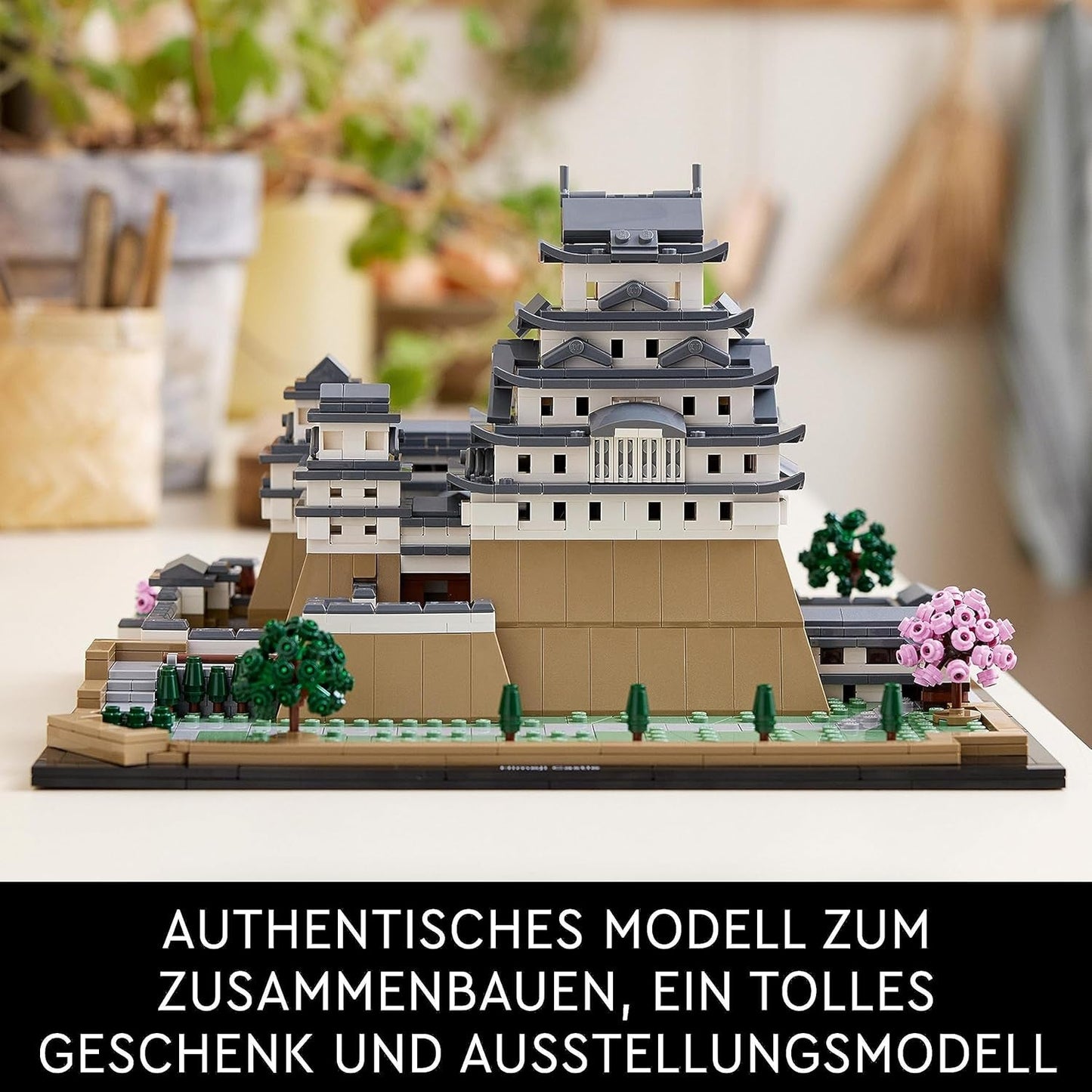 LEGO Architecture Zamek Himeji, zestaw modeli dla dorosłych, kolekcja zabytków, zestaw dla fanów kreatywnego ogrodnictwa i kultury japońskiej z drzewem kwitnącej wiśni, prezent dla niego i dla niej 21060 Zestawy do budowania Besuche w sklepie LEGO