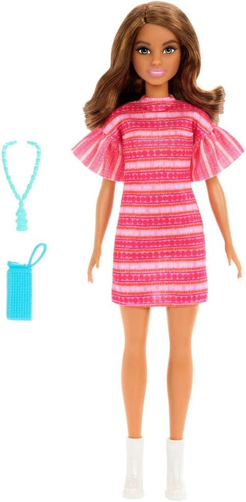 Barbie i Teresa Rezept für Freundschaft Teresa-Modepuppe z unverkennbarem Outfit zum An- und Ausziehen, z akcesoriami, w tym naszyjnikiem Einer, JCT02