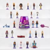 Lalki Bratz Miniverse MGA's Y2K Nostalgia Flashback Minis z limitowanej edycji - PAKIET NIESPODZIANKI - 2 mini lalki Bratz i gablota - świetny prezent dla dzieci i kolekcjonerów 6+