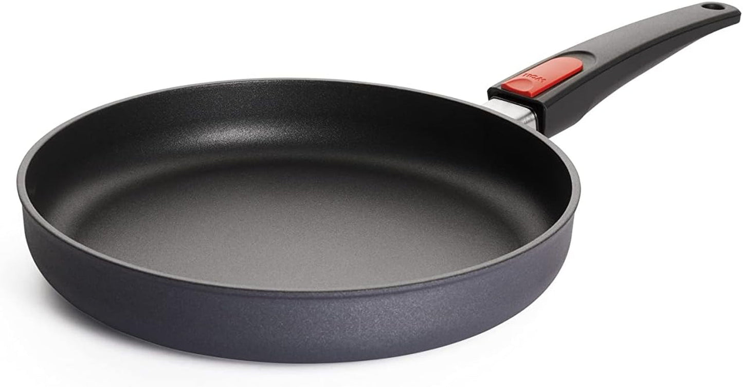 Płaska patelnia Woll Diamond Lite - Indukcja -, Ø 20 cm, wysokość 5 cm, Ze zdejmowanym uchwytem - Nadaje się do wszystkich typów płyt grzewczych, Odlew aluminiowy, Powłoka nieprzywierająca Naty Shop Garnki i patelnie Ø 26 cm