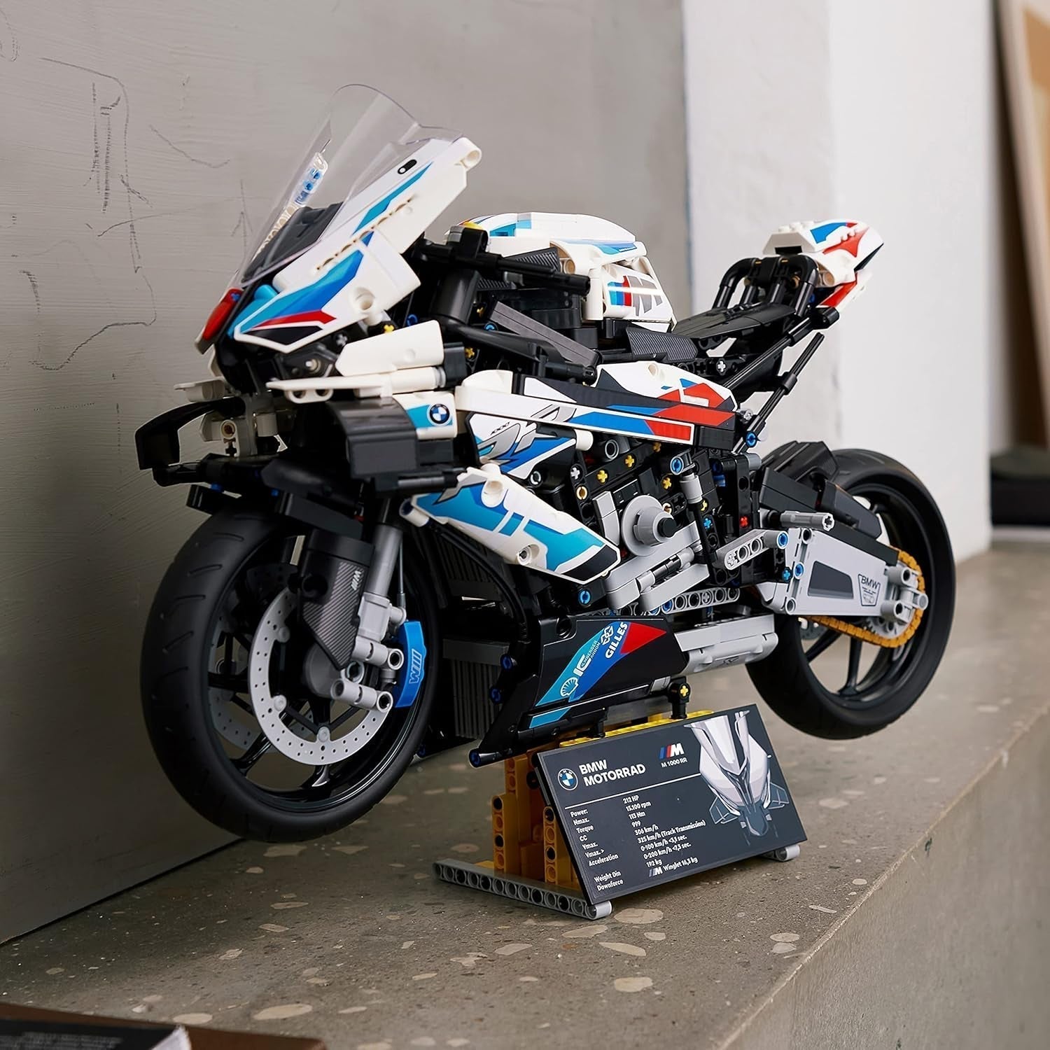 LEGO Technic Model motocykla BMW M 1000 RR Zestaw modeli dla dorosłych jako prezent rękodzielniczy dla mężczyzn i kobiet Wystrój domu lub biura 42130 Zestawy do budowania Besuche den LEGO-Store