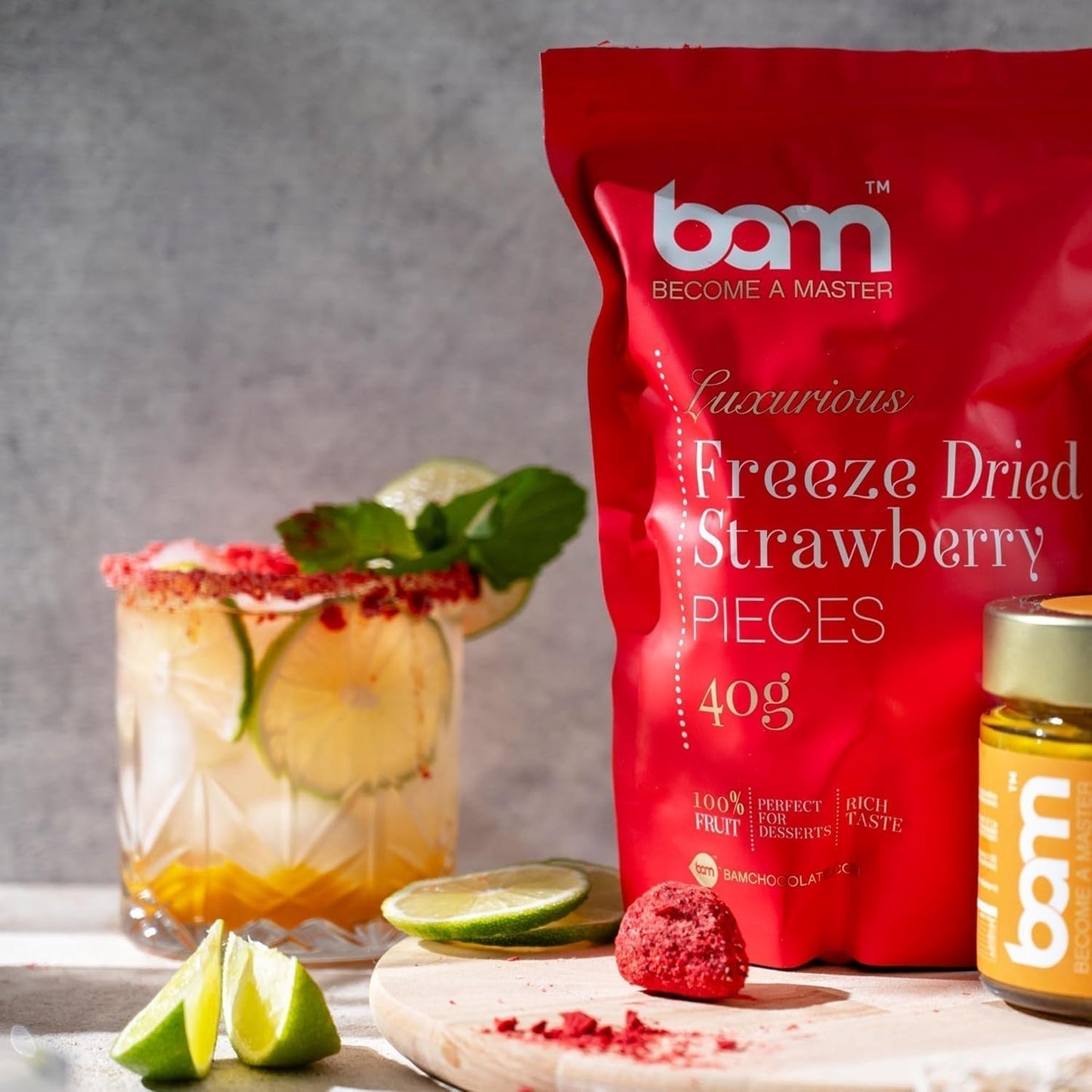 Owoce liofilizowane BAM 40 gram, owoce naturalne, doskonałe desery, bogaty smak (truskawka) Produkty suszone Naty Shop