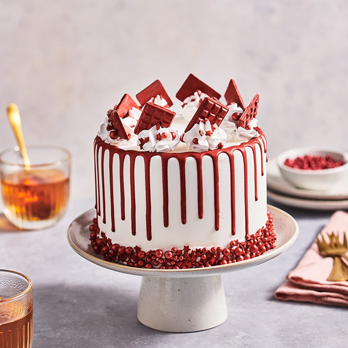 FunCakes Choco Drip Chocolate: Pyszny smak, Łatwy w użyciu, Idealny do drip cake, Smak czekoladowy drip. Opakowanie z możliwością wielokrotnego zamykania 180 g. Pasta cukrowa Naty Shop
