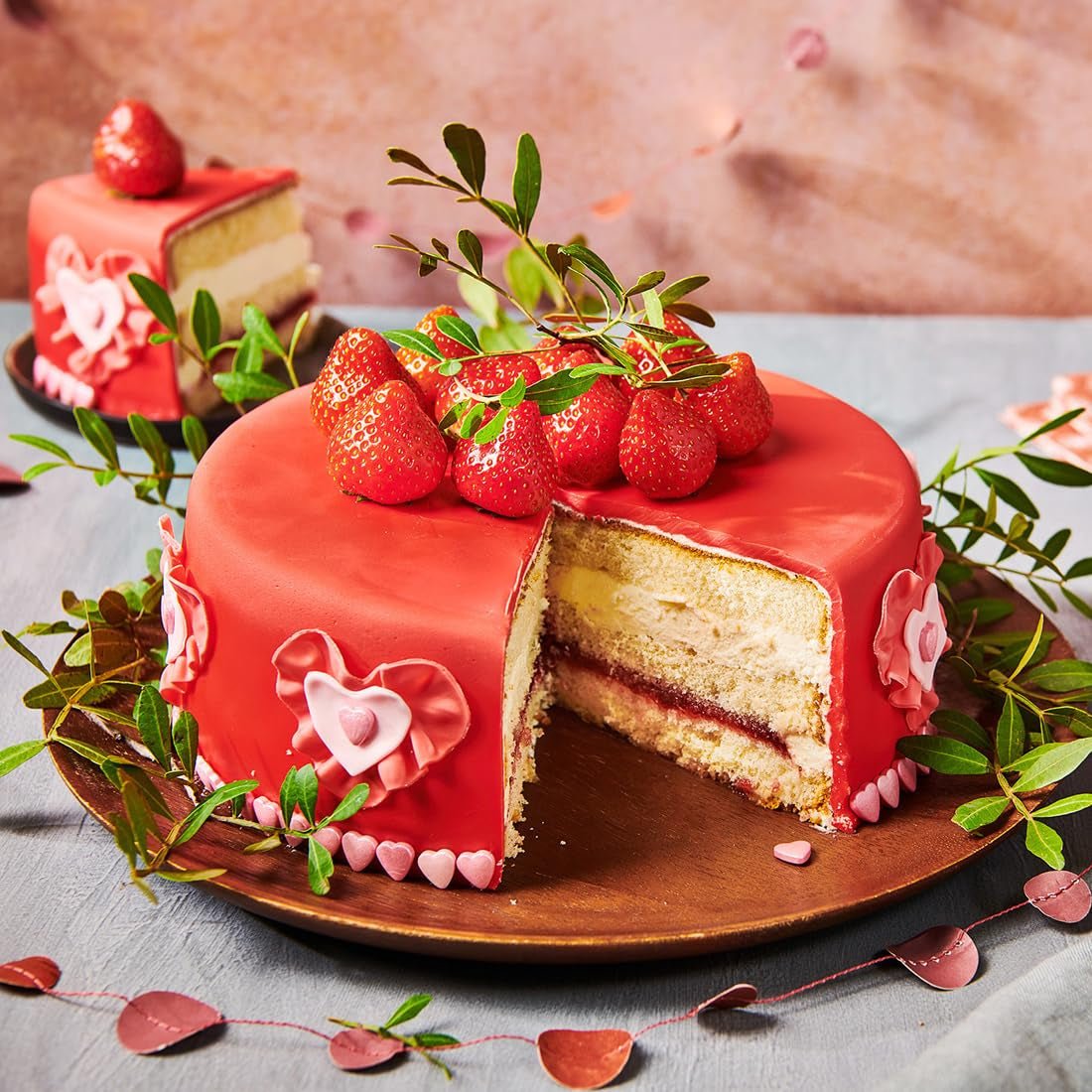 Fondant laminowany FunCakes Fire Red: łatwy w użyciu, gładki, elastyczny, miękki i zginający się, idealny do dekoracji ciast, halal, koszerny i bezglutenowy, 1 kg (1 opakowanie) pasta cukrowa Naty Shop