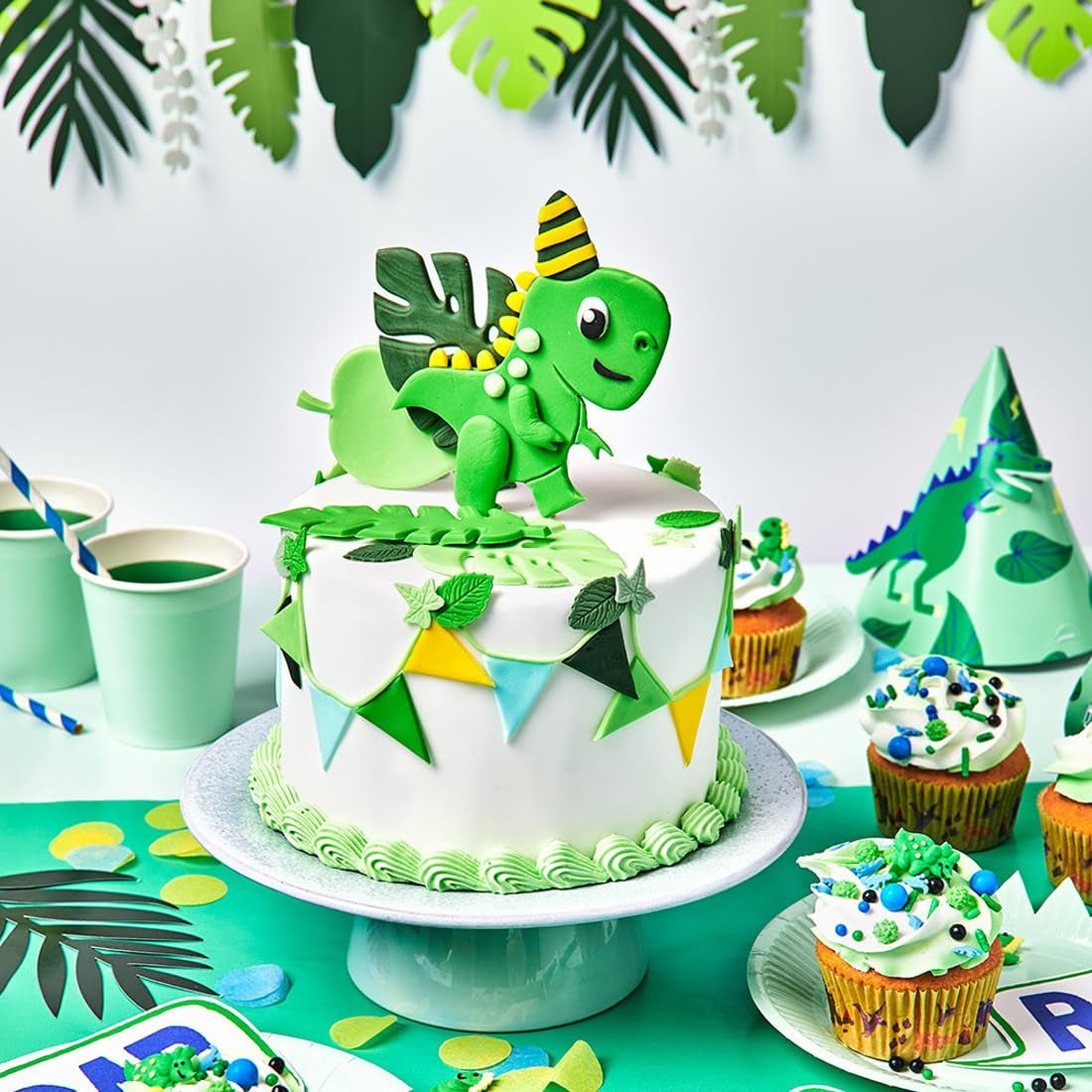 FunCakes Rolled Fondant Spring Green: Łatwa w użyciu, gładka, elastyczna, miękka i giętka, idealna do dekoracji ciast, halal, koszerna i bezglutenowa, 250g Naty Shop Pasta cukrowa