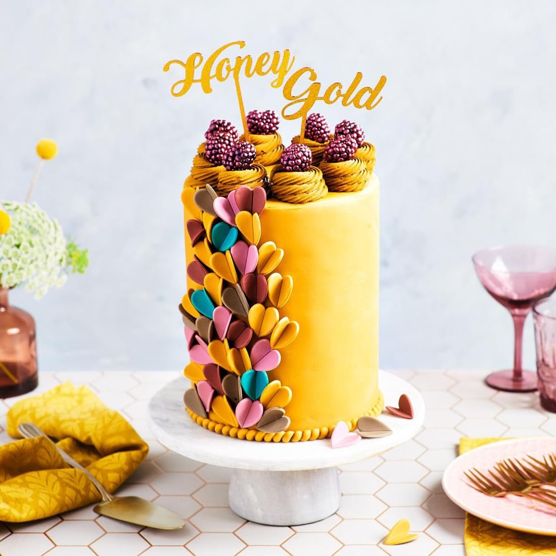 FunCakes Red Earth fondant roll, łatwy w użyciu, gładki, elastyczny, miękki i elastyczny, idealny do dekoracji ciast, halal, koszerny i bezglutenowy, opakowanie 250g 1 Naty Shop Pasta cukrowa