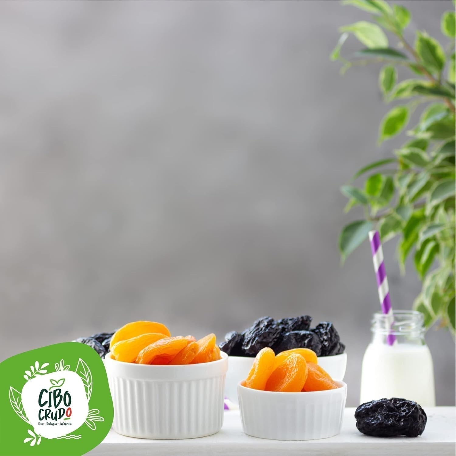 Suszone śliwki organiczne bez pestek - 500g. Surowe śliwki niesiarkowane, bez dodatku cukru i dodatków. Ekologiczne śliwki jako aromatyczne suszone owoce. Śliwki bez pestek. Naty Kup produkty suszone