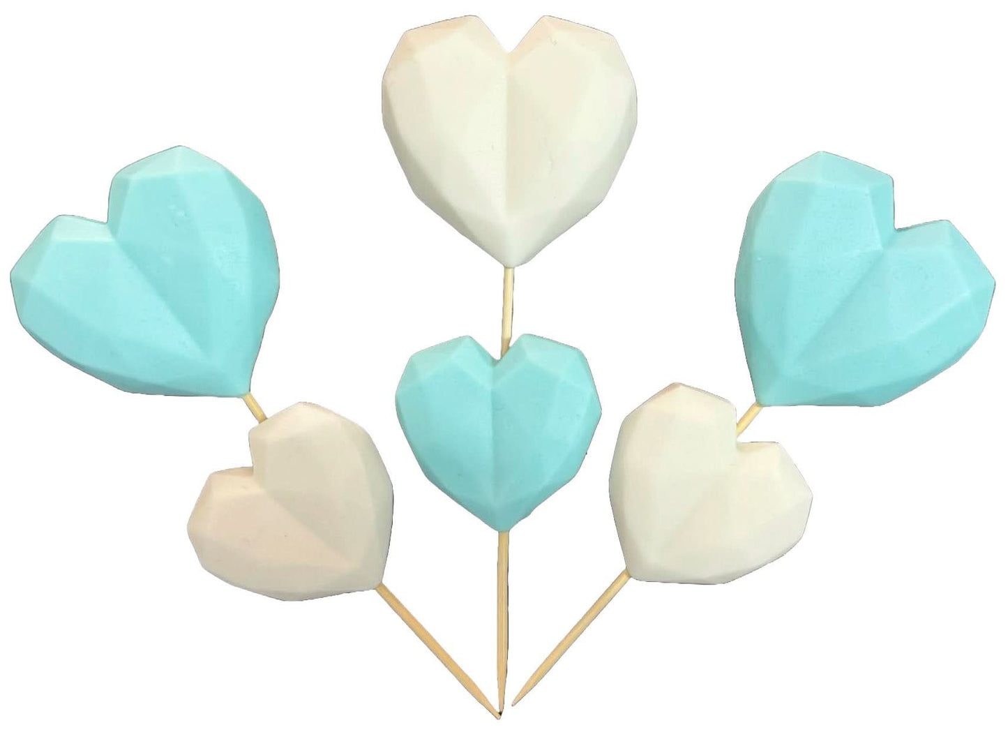 Zestaw 6 jadalnych dekoracji cukrowych, niebiesko-białe dekoracje w kształcie serca ze sklepu Sugar Paste Nati