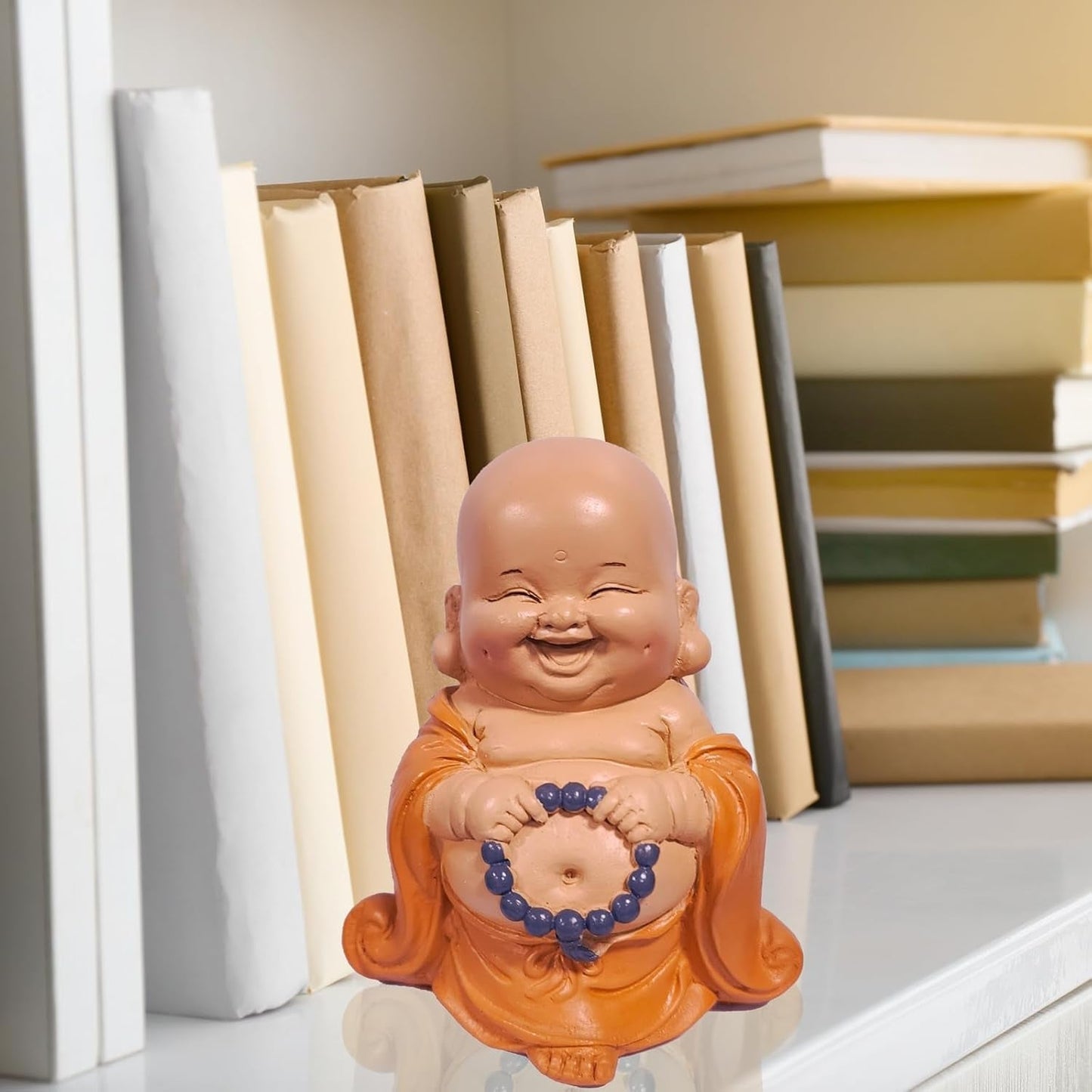 Posąg Śmiejącego się Buddy z różańcem - Inspirująca i wesoła figurka - Talizman szczęścia pełen pozytywności - Uroczy i duchowy pomysł na prezent - H 10 cm - Zen'Light Posągi i rzeźby Naty Shop