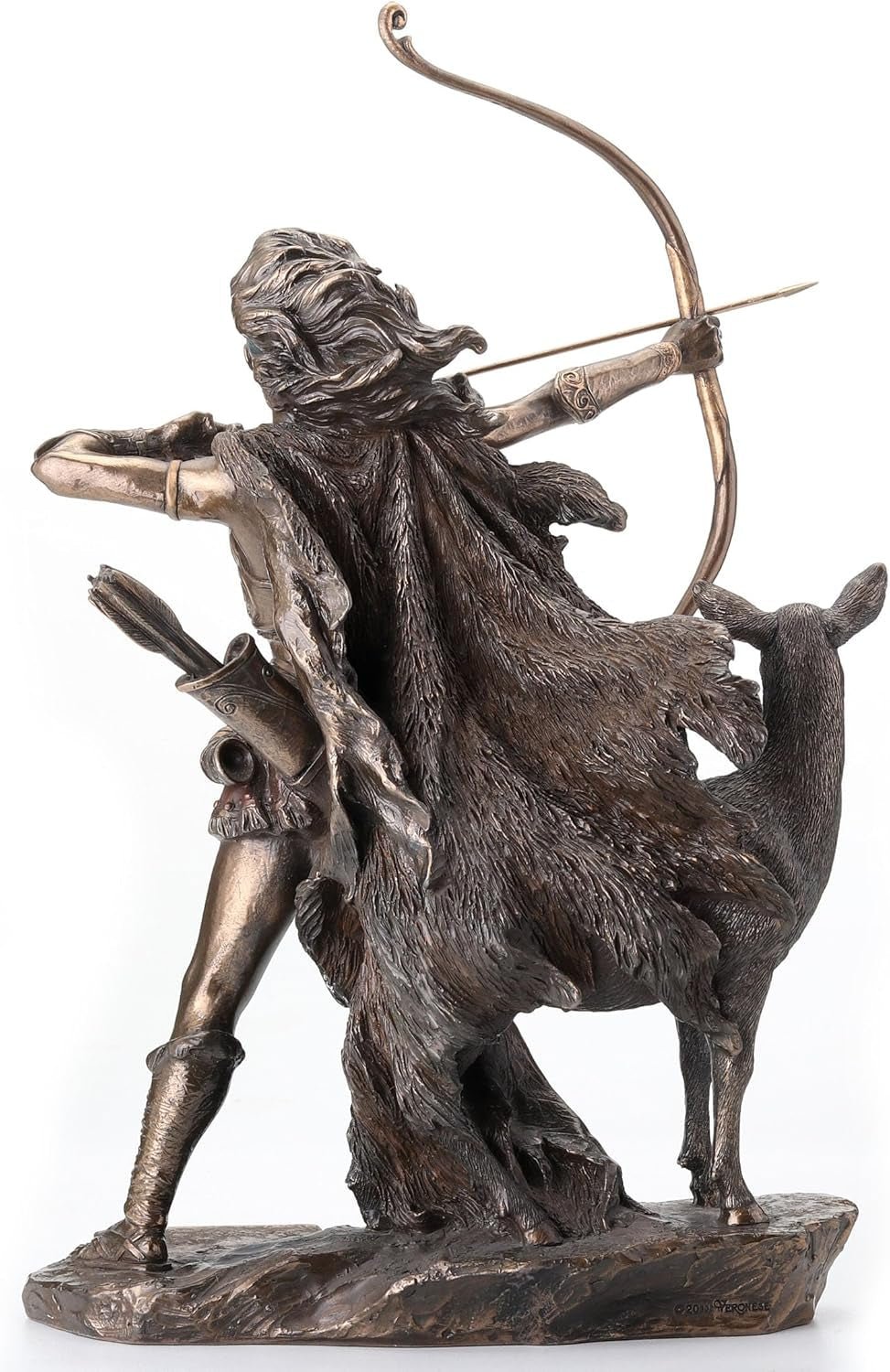 Brązowa statua bogini łowów oraz dzikie statuetki i rzeźby Naty Shop