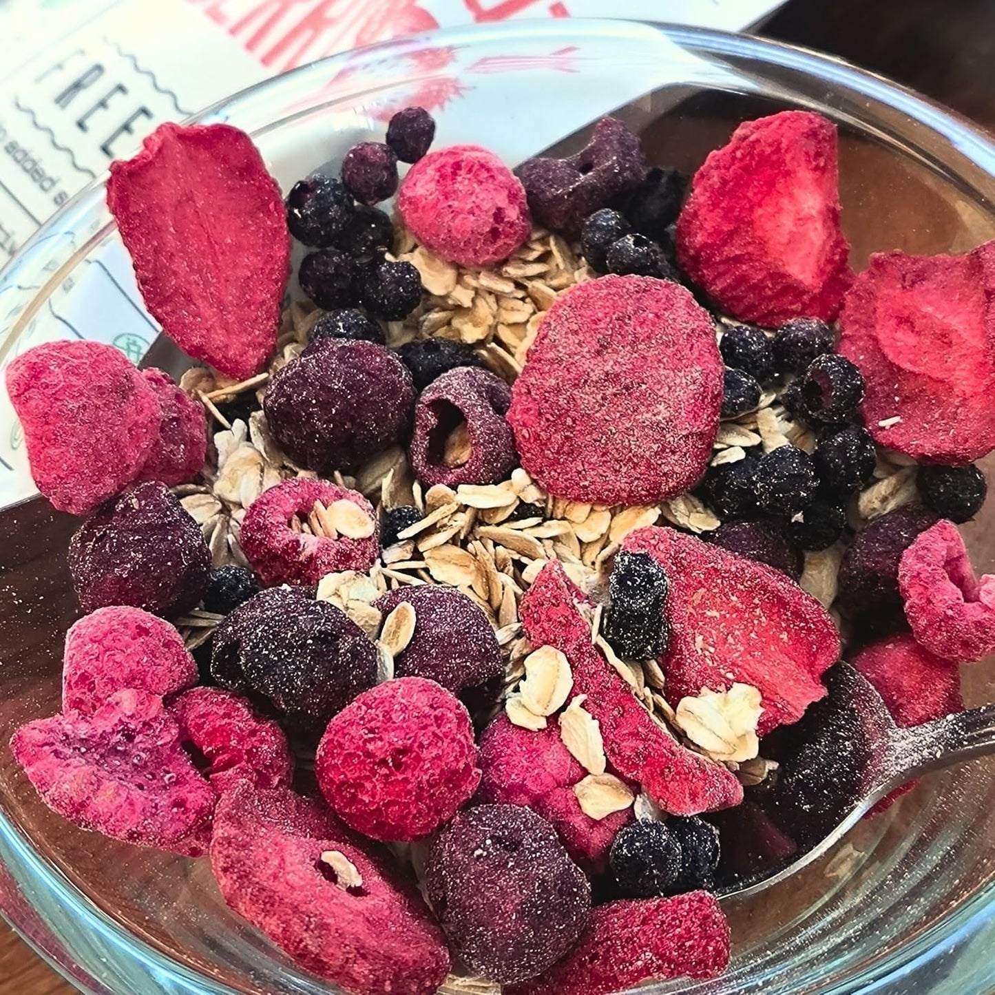 Mieszanka owoców liofilizowanych Super Berries | XL 300g Suszone owoce bez cukru | Suszone owoce | Suszone owoce Liofilizowane Truskawki Maliny Borówki Liofilizowane ZingyZoo Produkty suszone Naty Shop