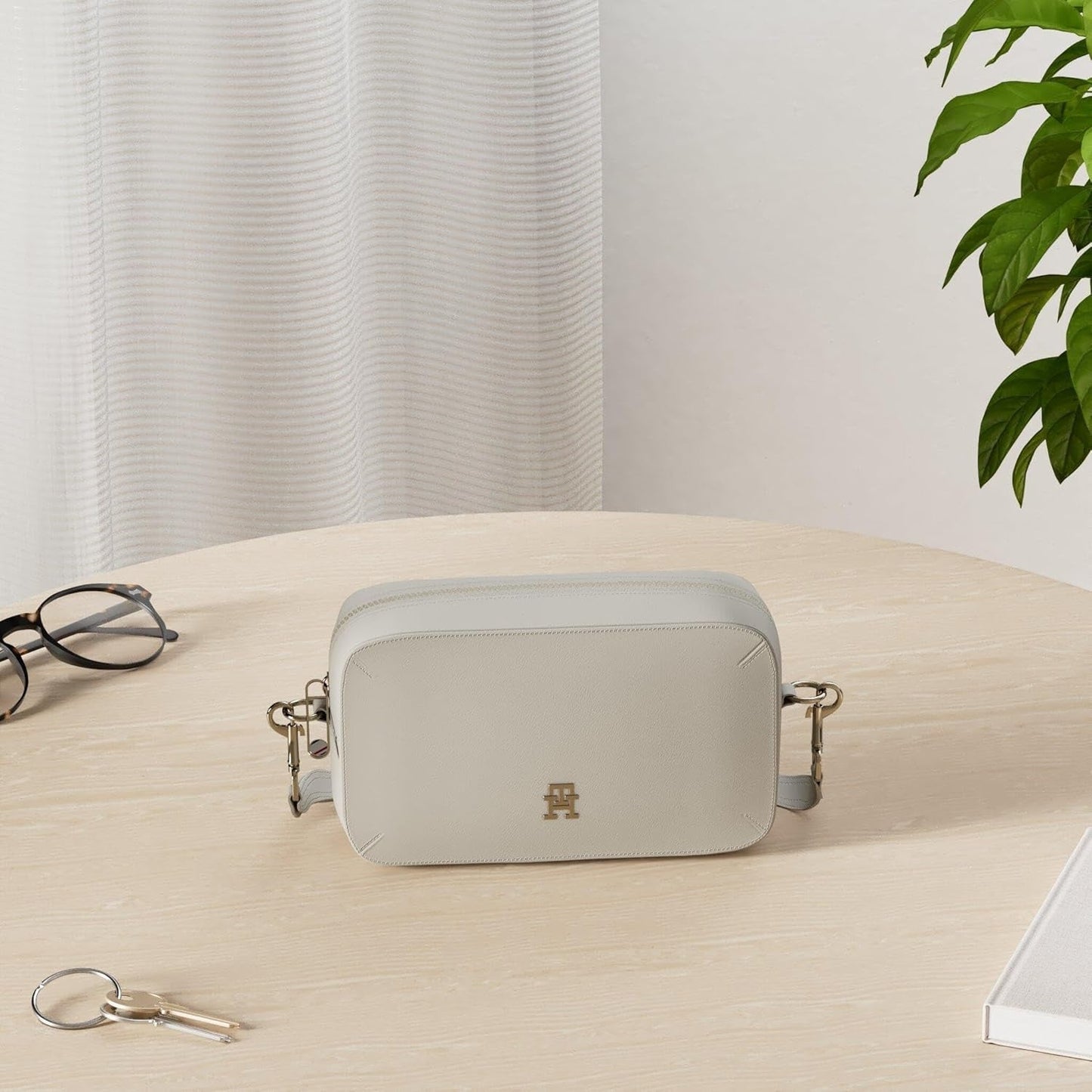 Tommy Hilfiger Torba Crossbody Chic Flap Crossover Małe torby damskie Naty Shop